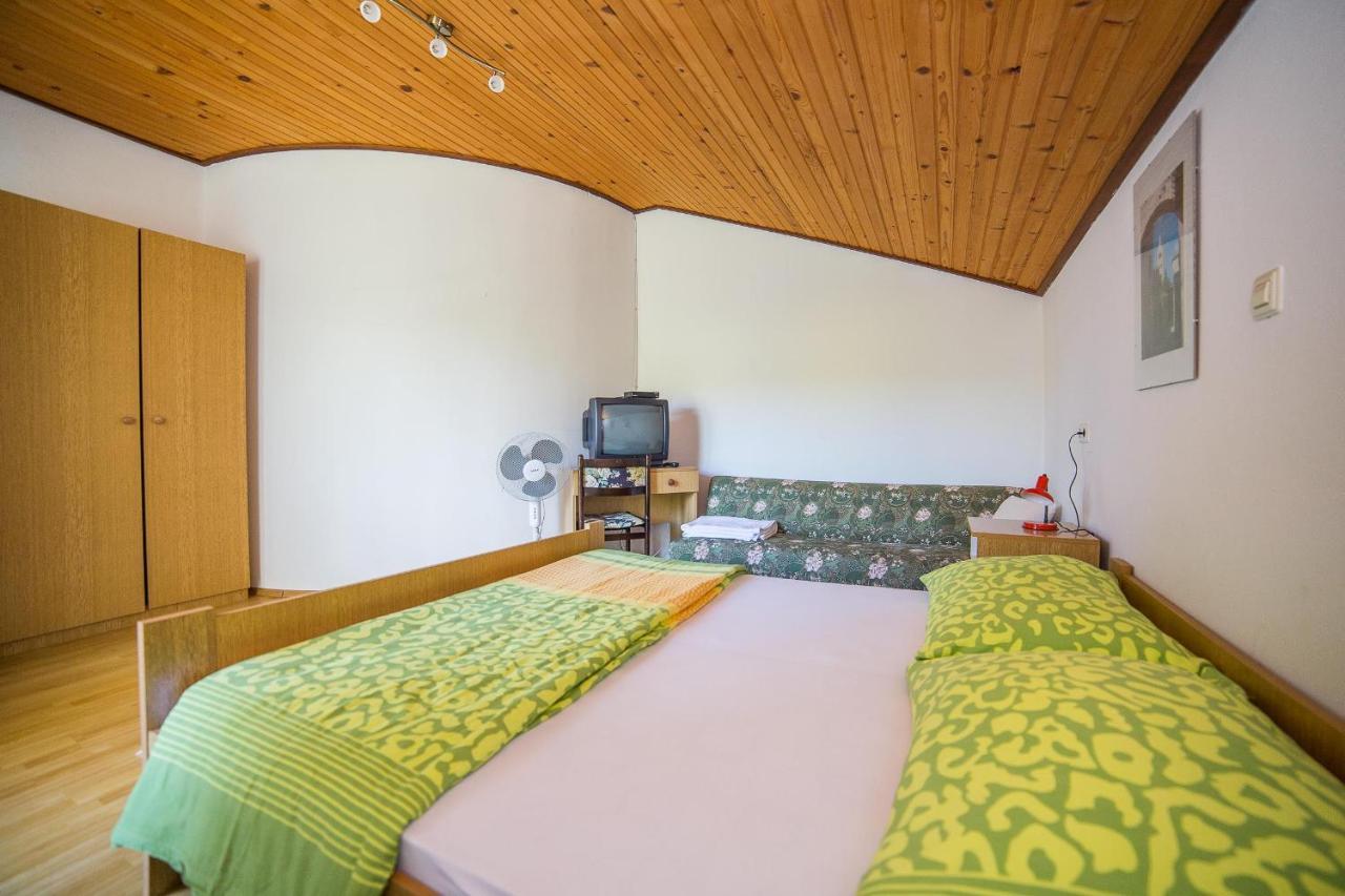 Apartments Pahljina Palit Bagian luar foto